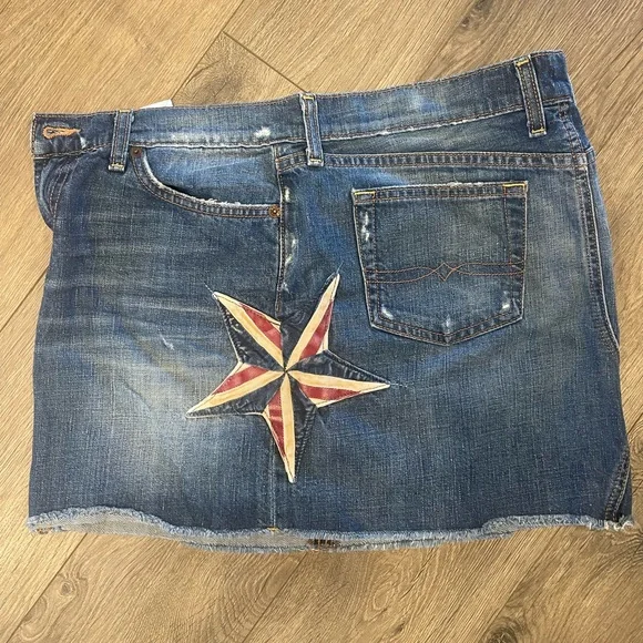 HOST PICK ⭐️ Lucky Brand Denim Skirt with Star Detail - Picture 3 of 6